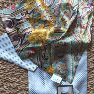2 silk scarfs